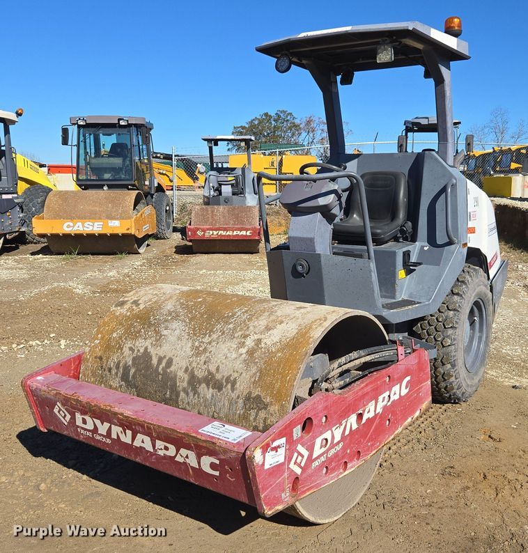 2018 Dynapac CA1300D single drum vibratory roller - DW1771