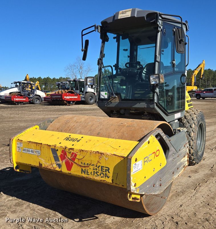 2018 Wacker Neuson RC70 single drum roller - DW1774