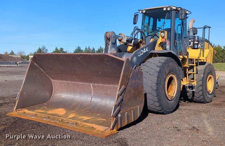 2013 John Deere 824K wheel loader - DW5055