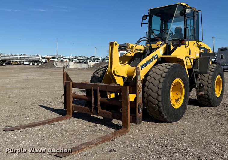 2008 Komatsu WA200-6 wheel loader - EG2322