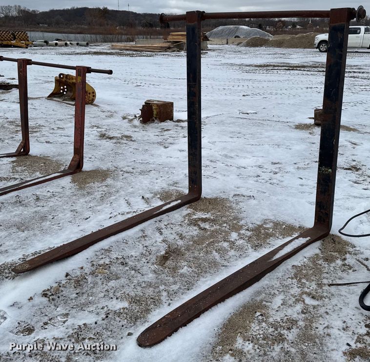 72" L wheel loader forks - EG7026