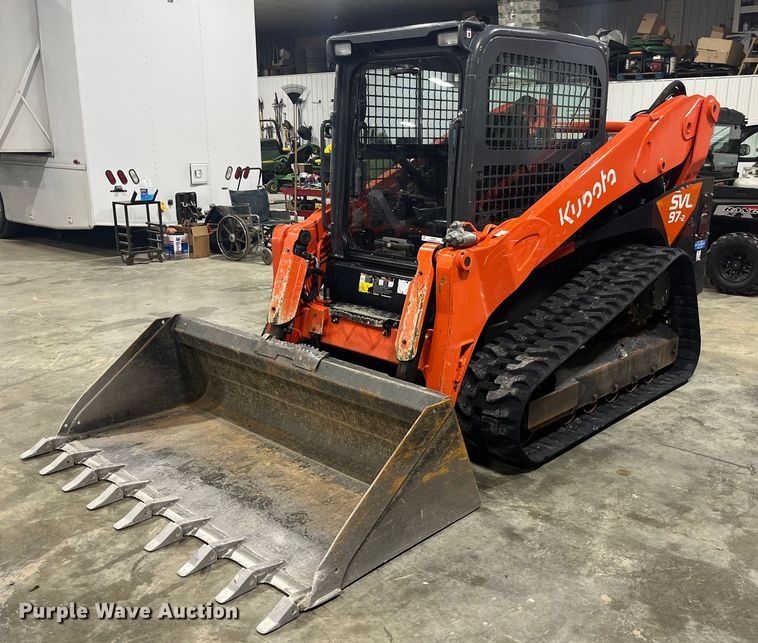 Kubota SVL97-2 tracked skid steer loader - EH2927