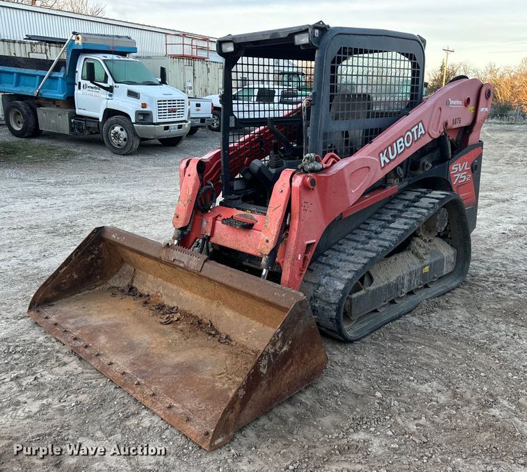 2017 Kubota SVL75-2 tracked skid steer loader - EH7371