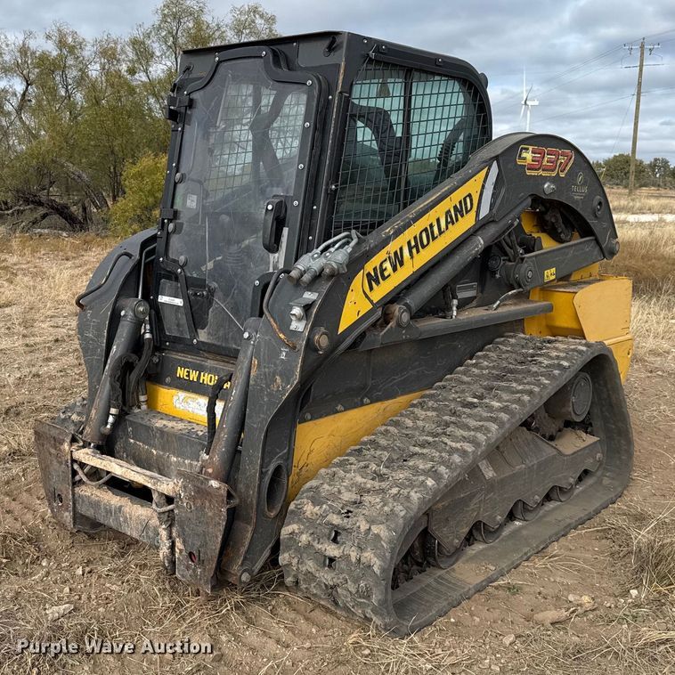 2020 New Holland C337 tracked skid steer loader - EJ3328