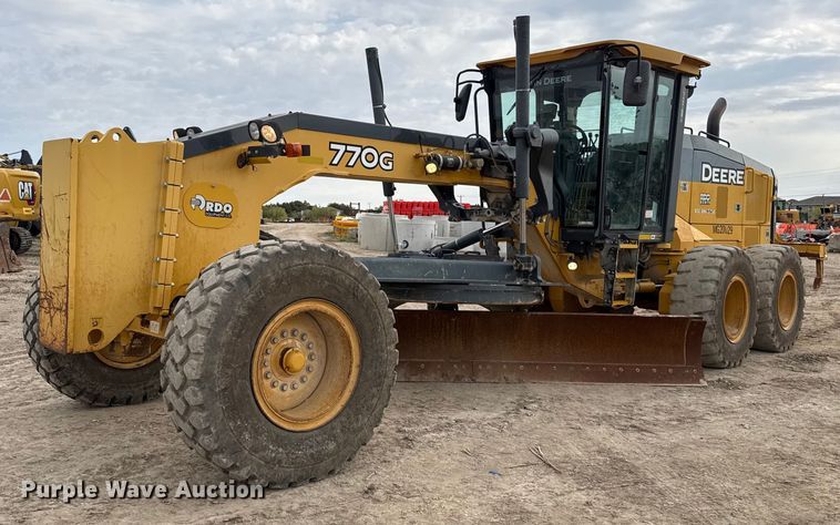 2014 John Deere 770G motor grader - EJ3357
