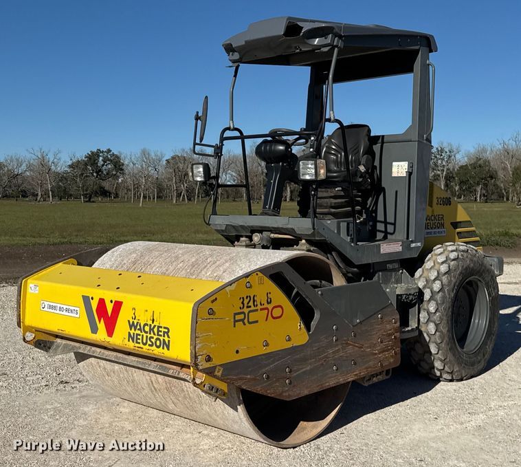 2018 Wacker Neuson RC70 single drum vibratory roller - EJ3395