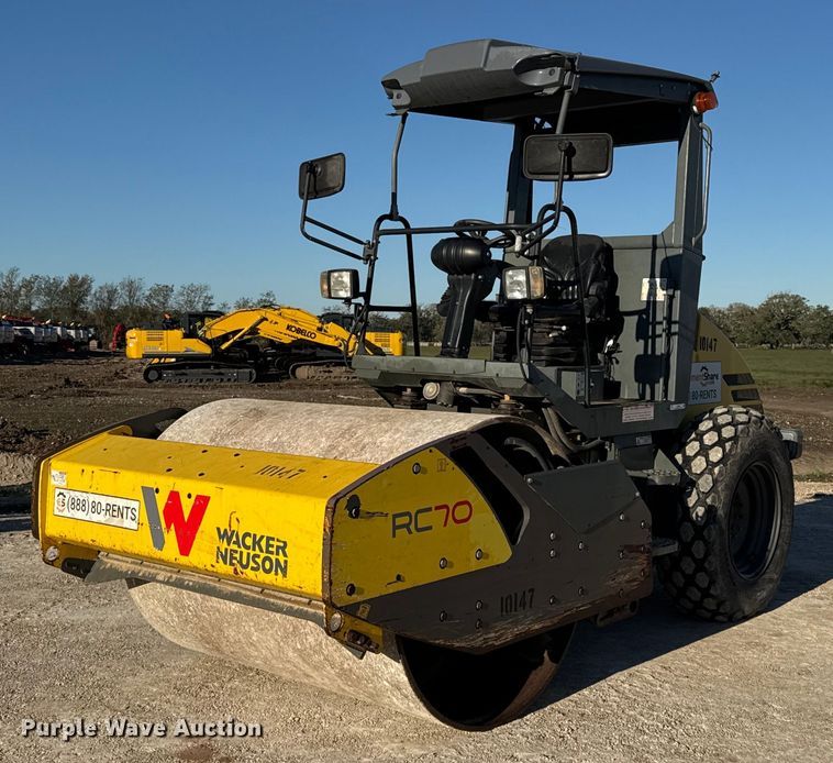 2018 Wacker Neuson RC70 single drum vibratory roller - EJ3396