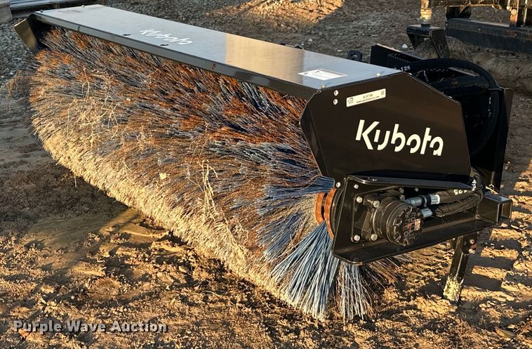 2020 Kubota AB84 84" W skid steer broom - EJ5198