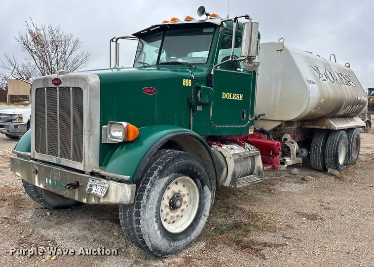 2012 Peterbilt 365 water truck - EJ5203