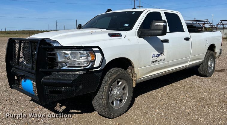 2023 Dodge Ram 2500 Crew Cab pickup truck - EL6513