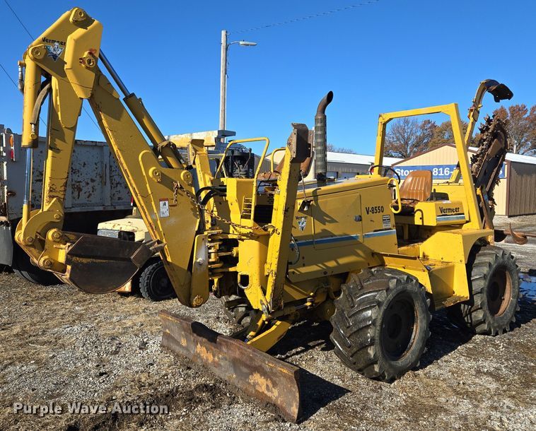 1998 Vermeer  V-8550 trencher - EQ3729