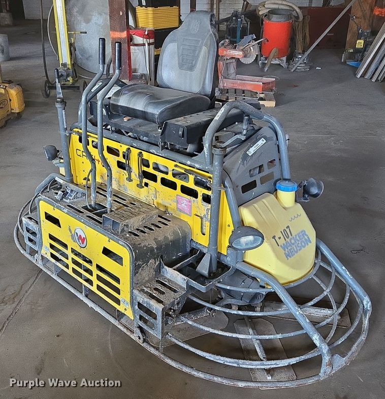 2016 Wacker Neuson CRT48-57K power trowel - EQ3806