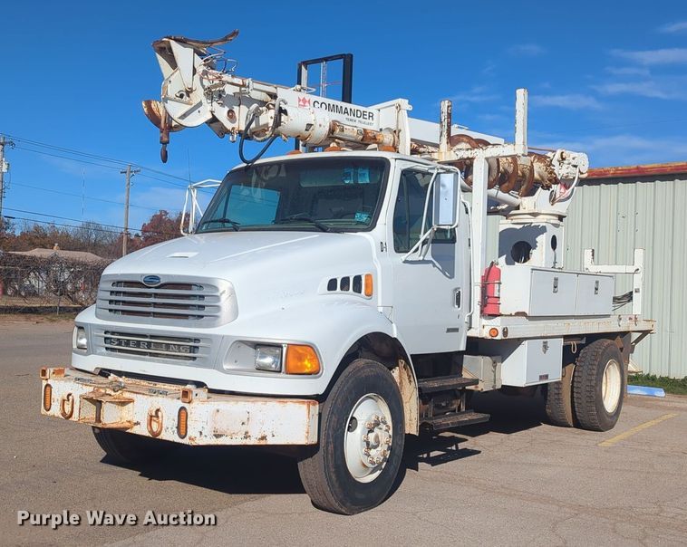 2001 Sterling M7500 Acterra digger derrick truck - ER4591