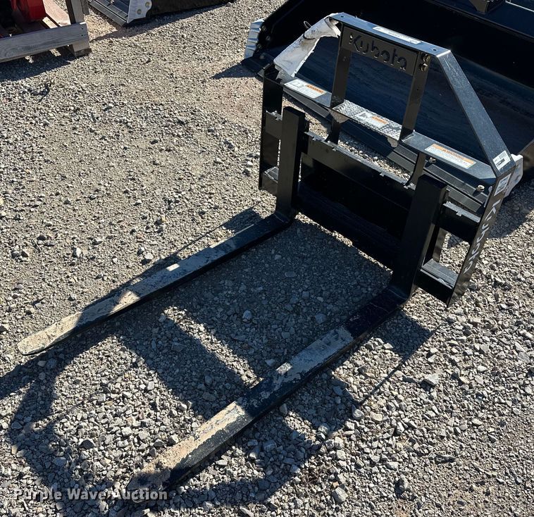 Kubota skid steer forks - ER4648