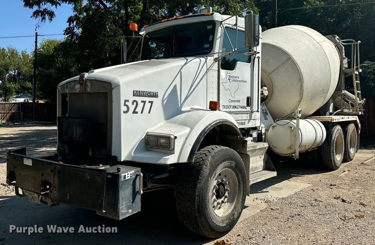 2008 Kenworth T800 ready mix truck - IE9107