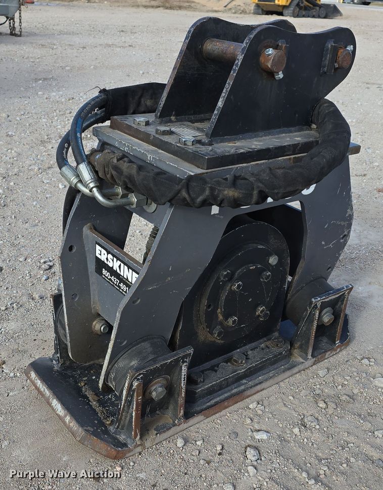 2016 Erskine PC100 mini excavator plate compactor - LX9017