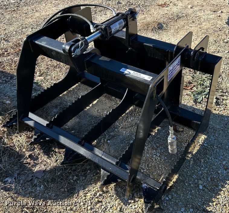 Patriot Implements skid steer grapple bucket - NJ9618