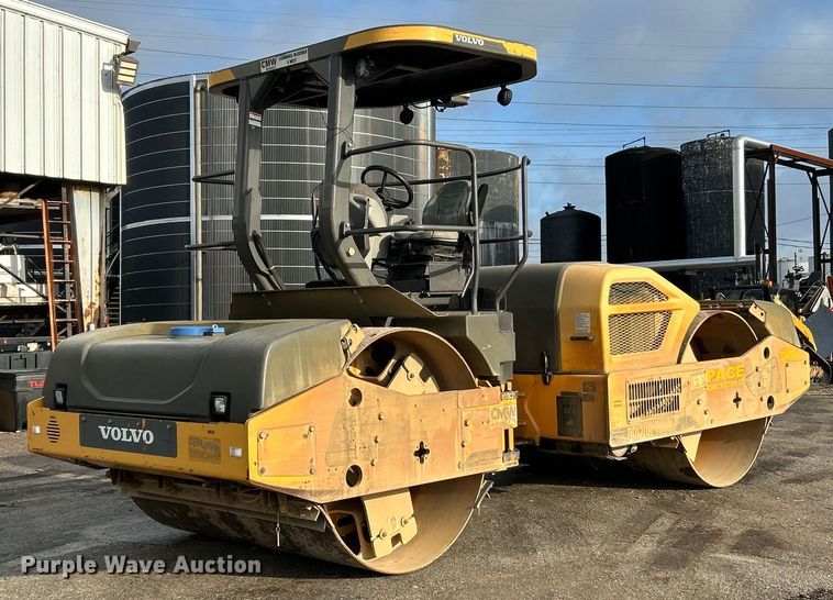 2016 Volvo DD120B double drum vibratory roller - NJ9649