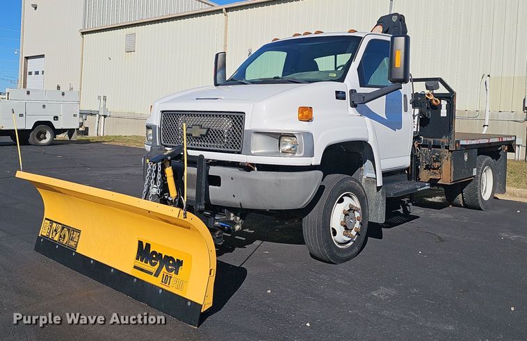 2007 Chevrolet C5500 4x4 crane truck - OJ9147