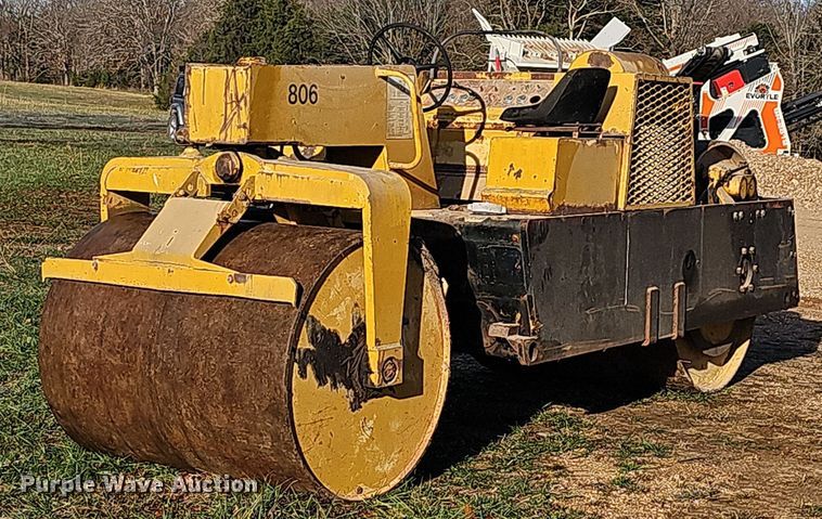 Hyster double drum vibratory roller - OJ9168