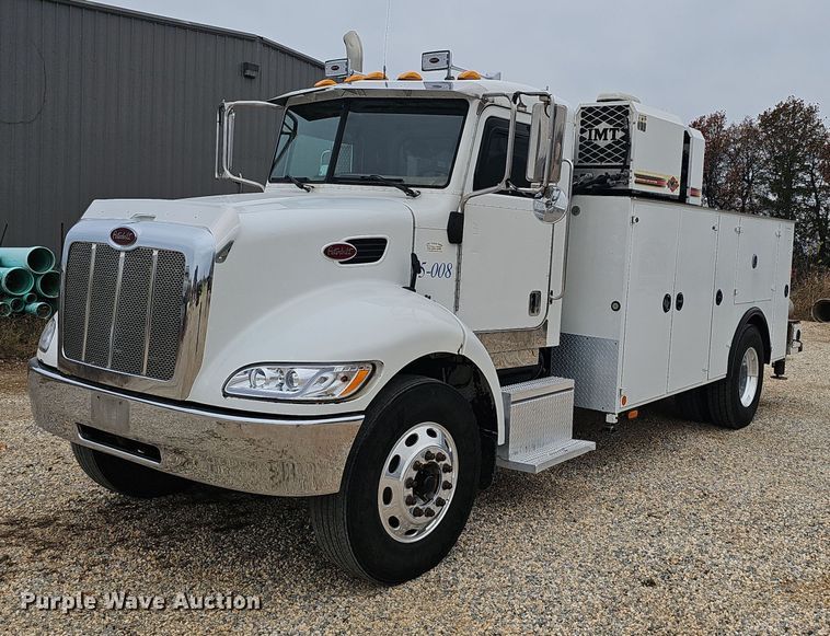 2007 Peterbilt 335 utility / service truck - OJ9187
