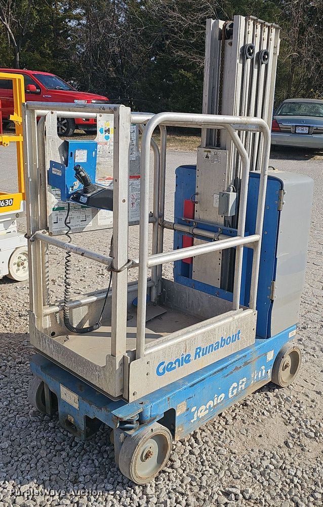 2014 Genie GR-20 vertical lift - OJ9193