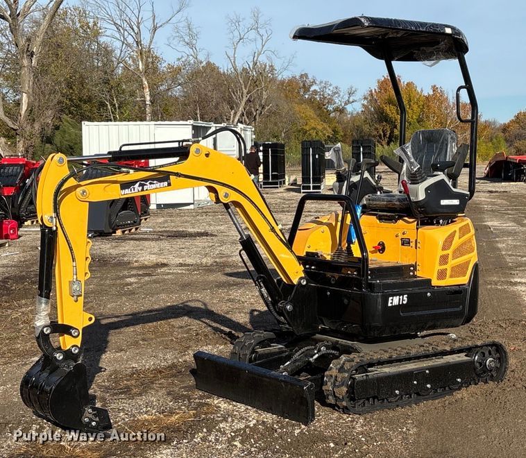 2024 Valley Pioneer EM15 mini excavator - OK9330