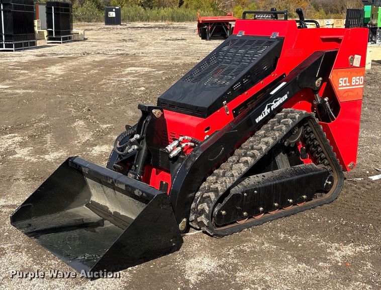 2024 Valley Pioneer SCL850 compact utility loader - OK9337