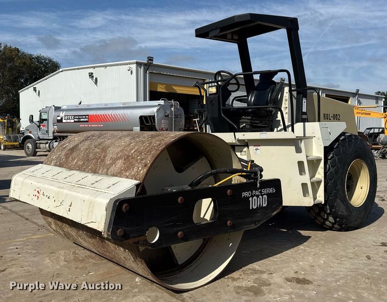 1997 Ingersoll-Rand SD-100D single drum vibratory roller - OK9391