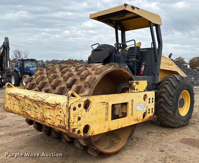Bomag BW211PD-40 single drum roller - OK9432