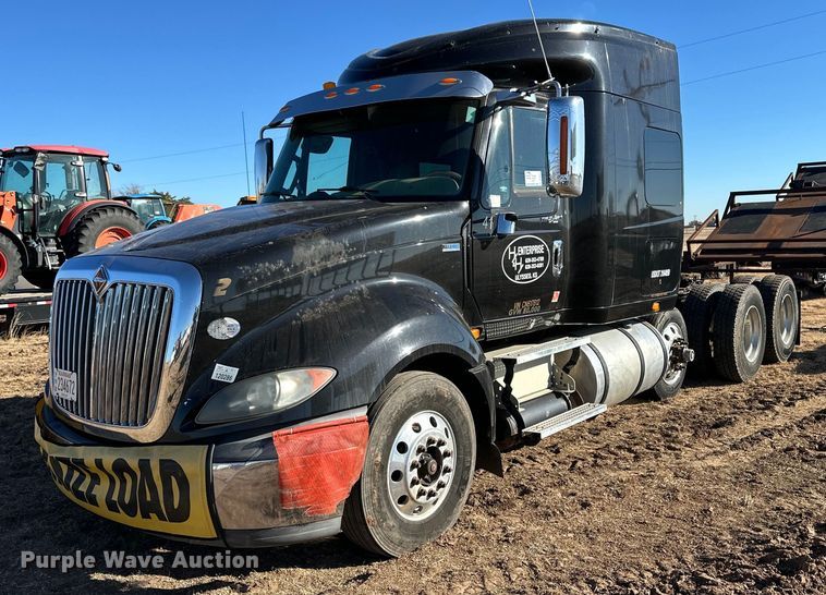 2012 International Prostar Plus semi truck - DP6014