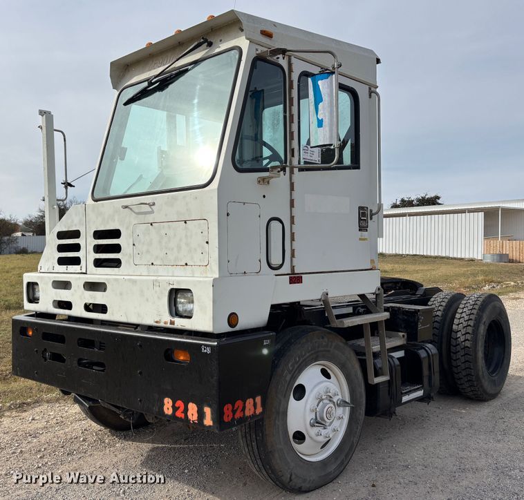 1997 Capacity TJ5000 yard truck - DS2547