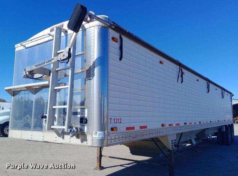 2013 Timpte Super Hopper grain trailer - DW0904
