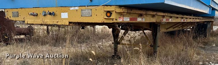 1973 Transcraft TH-42 flatbed trailer - DX3851
