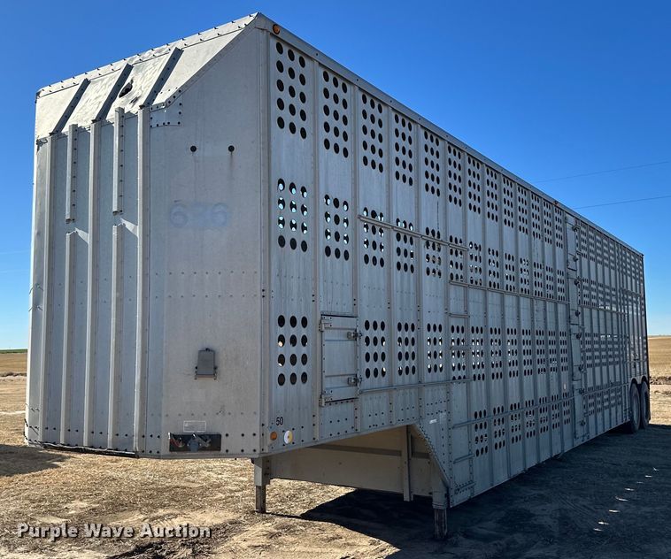 1986 Merritt livestock trailer - ER8458