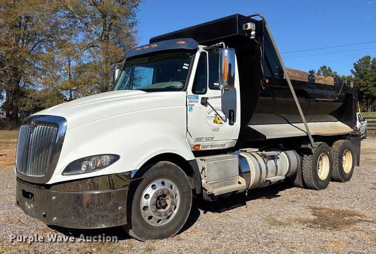 2015 International Prostar dump truck - OK9403