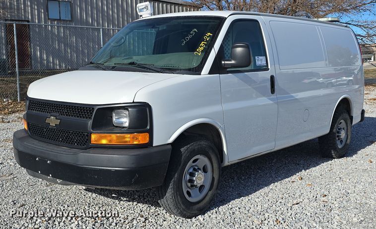 2013 Chevrolet Express 3500 van - DV0139