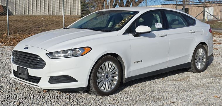 2015 Ford Fusion  - DV0145