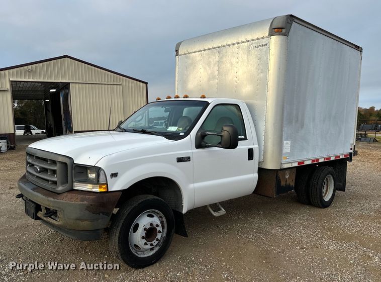 2002 Ford F450  box truck - EH7167