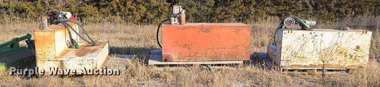 (3) auxiliary fuel tanks - LX9010