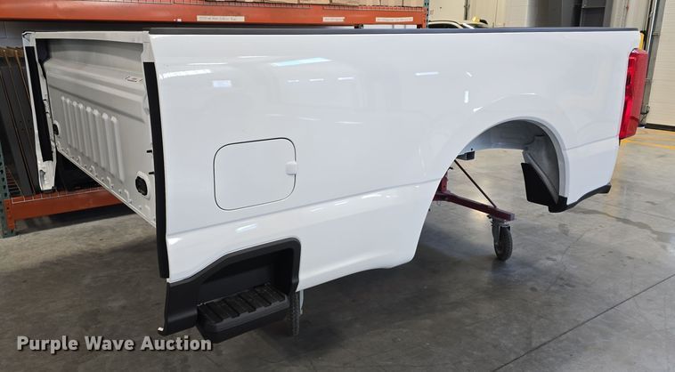 Ford pickup truck bed - LX9015