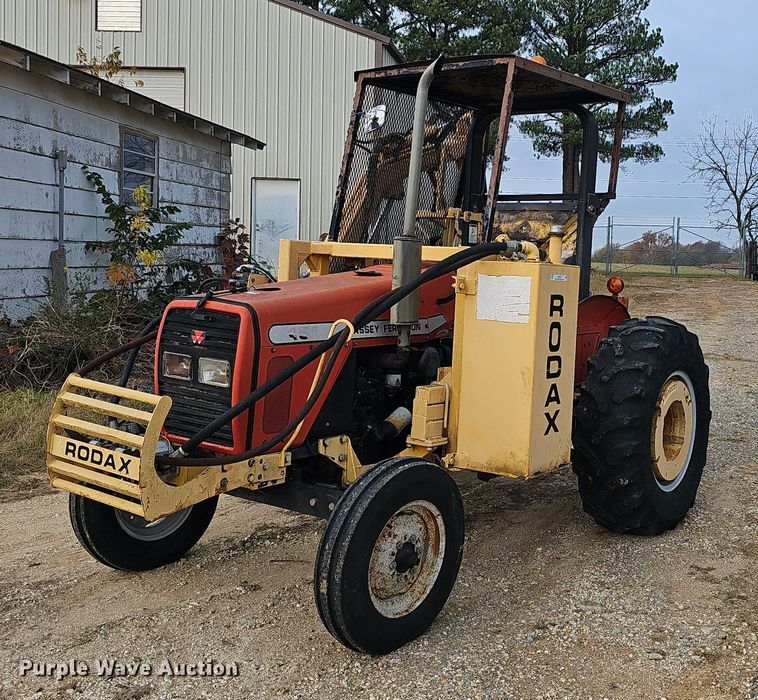 2002 Massey Ferguson 451 tractor - OJ9173