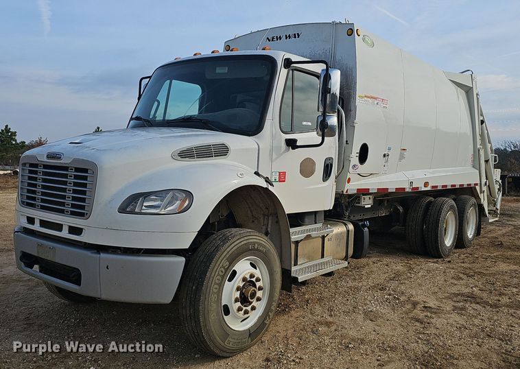 2020 Freightliner Business Class M2 refuse truck - OJ9174