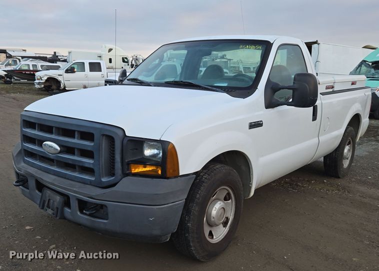 2006 Ford F250 Super Duty XL pickup truck - YA0278