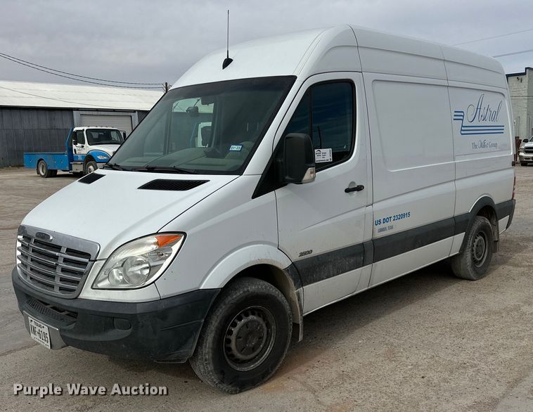 2008 Freightliner Sprinter 2500 delivery van - DP6068