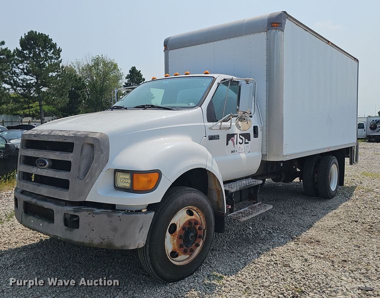 2005 Ford F750 Super Duty XL box truck - DP6595