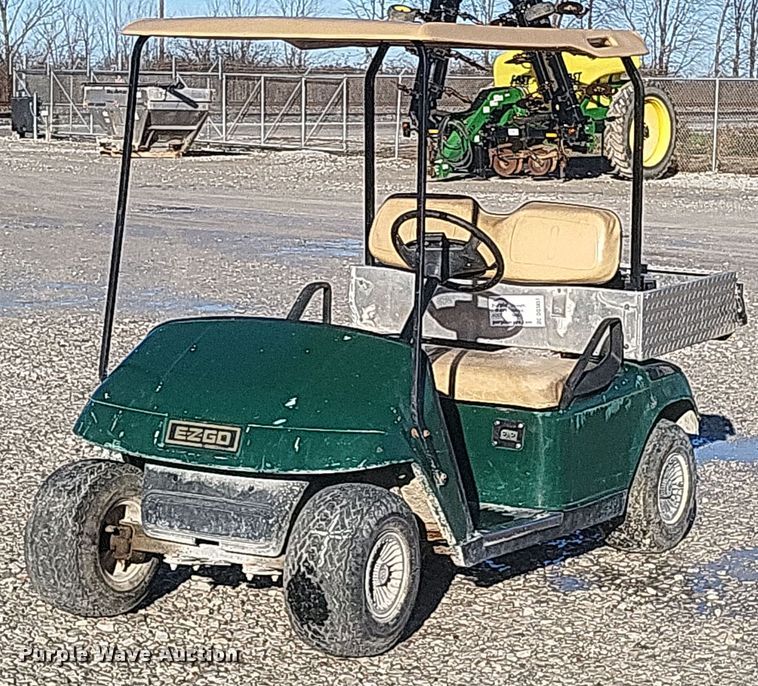 EZ-GO G499 golf cart - DQ3857