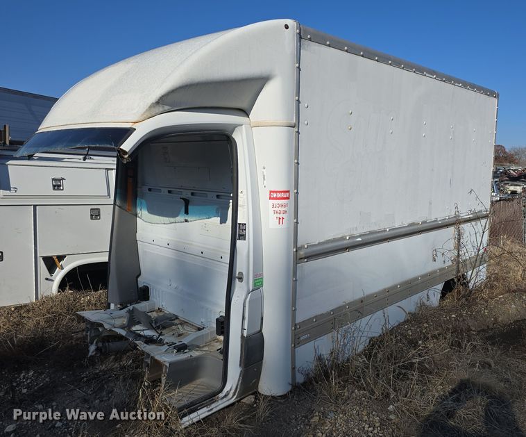 2011 Supreme B0100767 box bed - EK2483