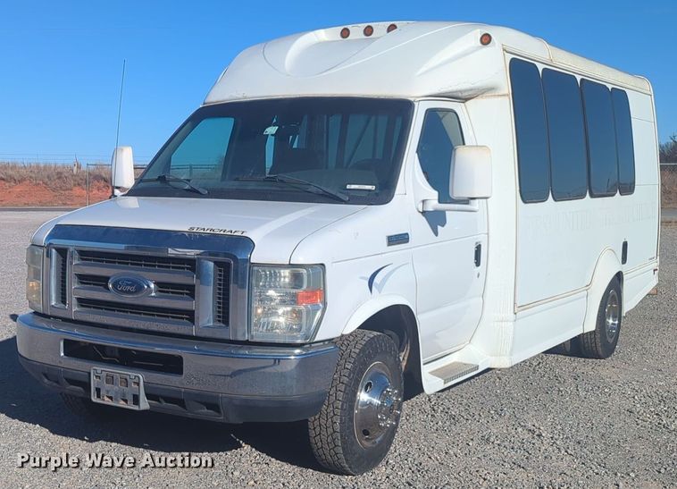 2008 Ford F350 Super Duty  shuttle bus - ER1012