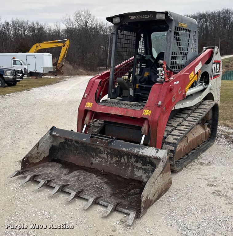 2017 Takeuchi  TL8 tracked skid steer loader - DH9568